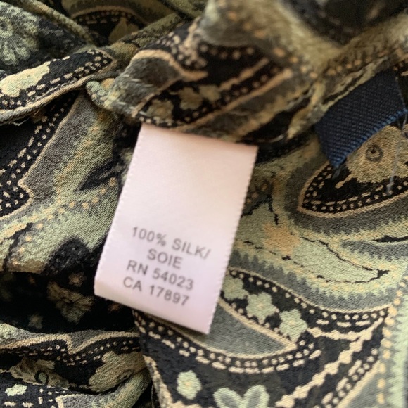 Banana Republic Paisley Blouse - Picture 7 of 8